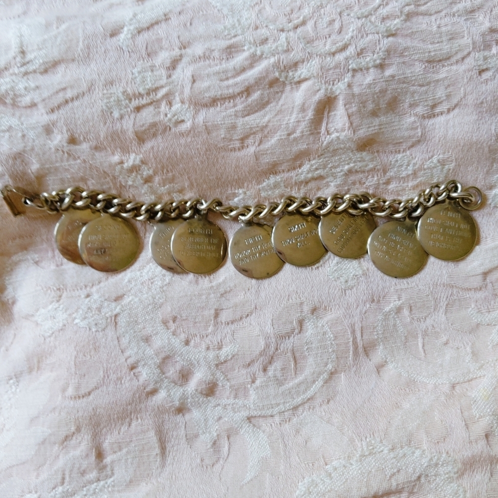 Gold bracelet with Commandments